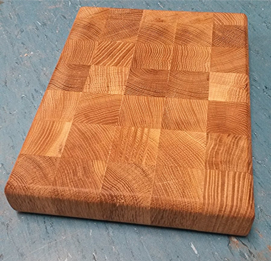Oak end-grain heavy duty chopping board app. 25 x 20 x 3 cm