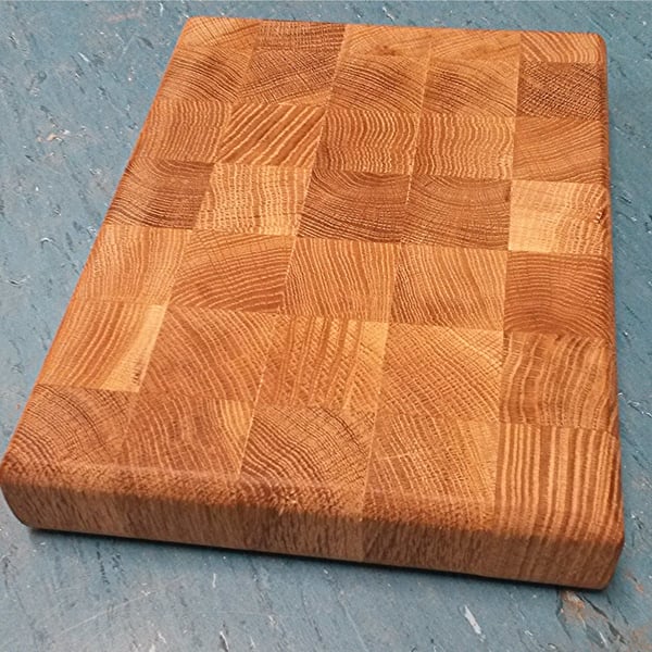 Oak end-grain heavy duty chopping board app. 25 x 20 x 3 cm