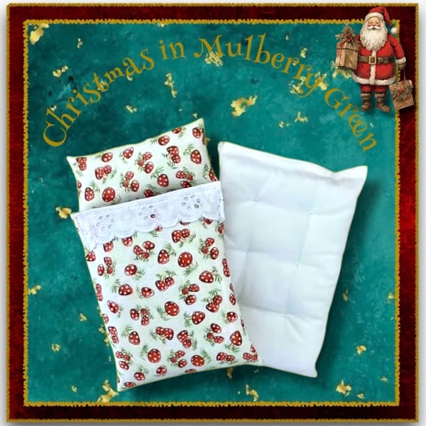 Little Nippers’ Strawberries Bed Set