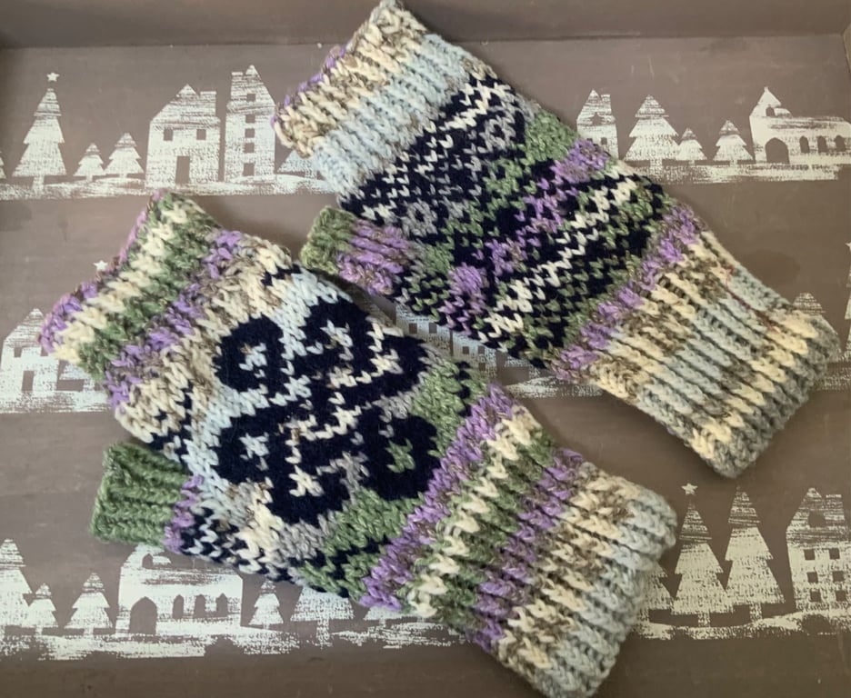Hand Knitted Women's 'Celtic' Knot Motif Fingerless Gloves 