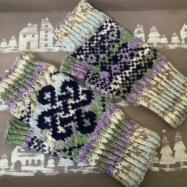 Hand Knitted Women's 'Celtic' Knot Motif Fingerless Gloves 
