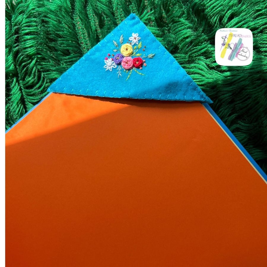 Felt corner bookmarks , handmade bookmark, hand embroidered, rose embroidery, fl