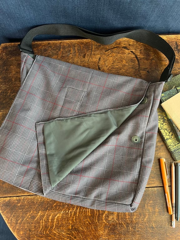 Recycled grey suit jacket Messenger Bag