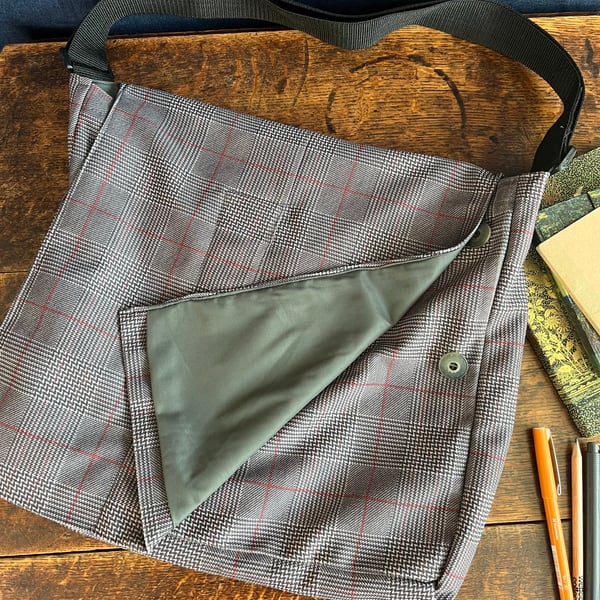 Recycled grey suit jacket Messenger Bag