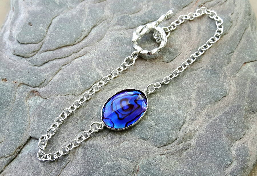 Sterling silver chain Bracelet with Blue Paua Shell,  B109