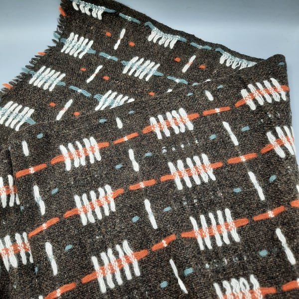 Lush lambswool scarf - double-sided dots and dashes