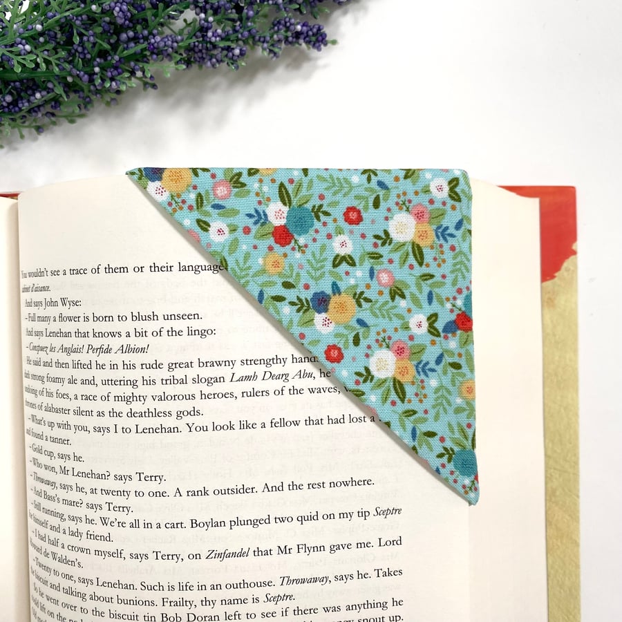 Ditsy Floral Wildflowers Corner Bookmark