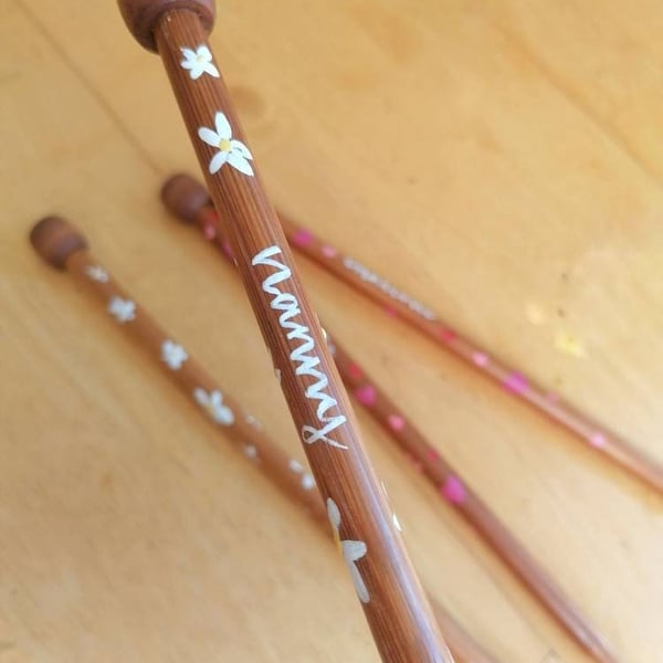 Personalised knitting needles - chunky painted knitting needles - pretty knittin