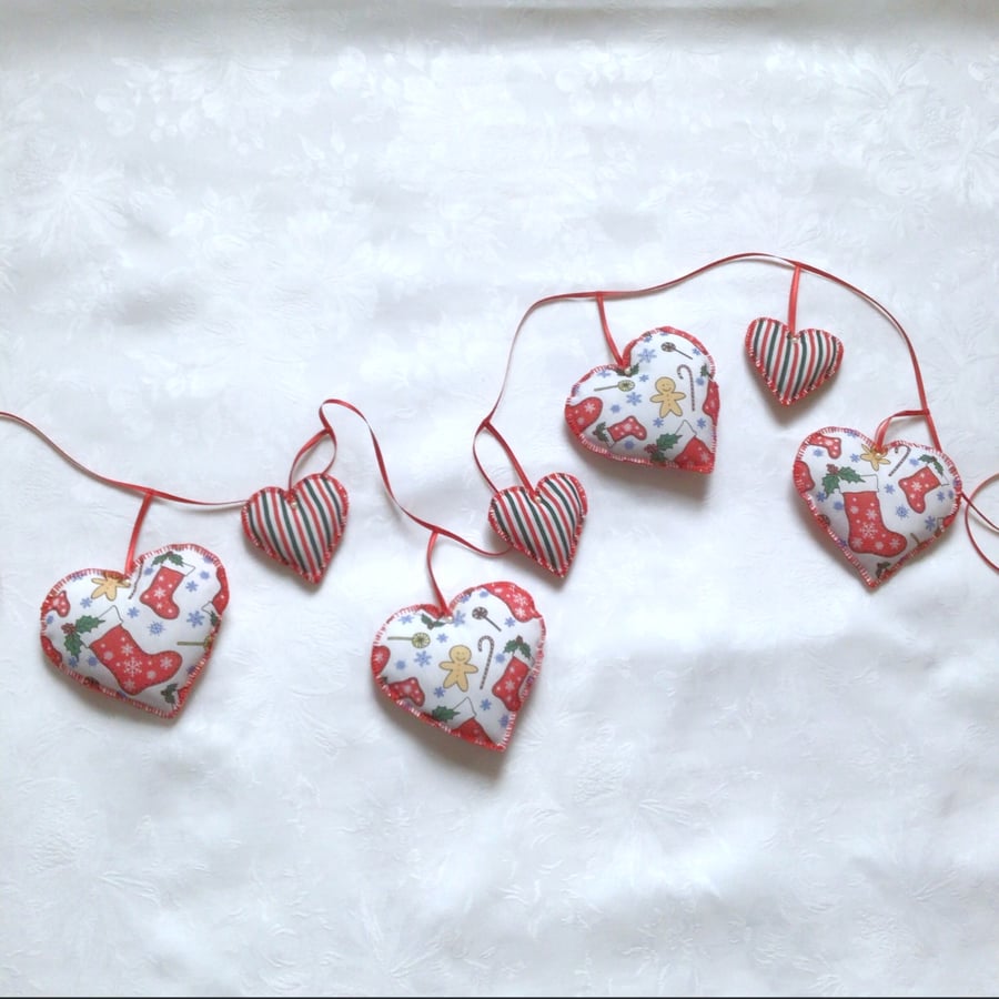 Christmas decoration, fireplace garland, gingerbread men, candy cane, bunting, 