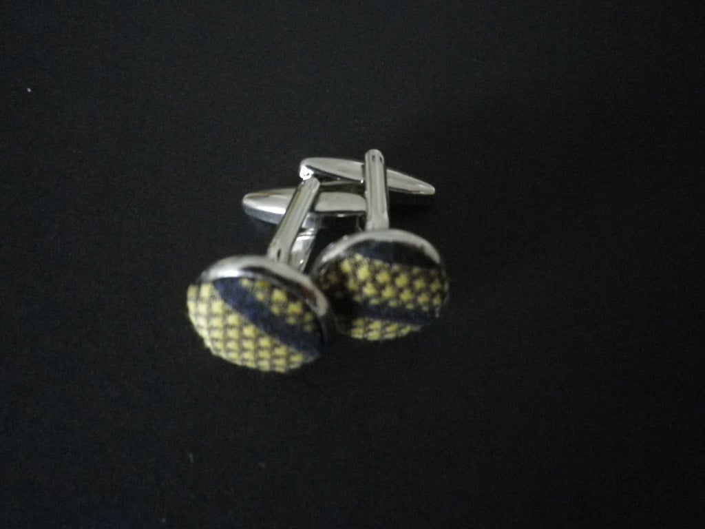 Yellow and navy silk cufflinks,free shipping, gift wrapped, classic design, 1234