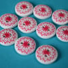 15mm Wooden Nordic Buttons Retro Red & White Flower Pattern 10pk Flowers (SF34)