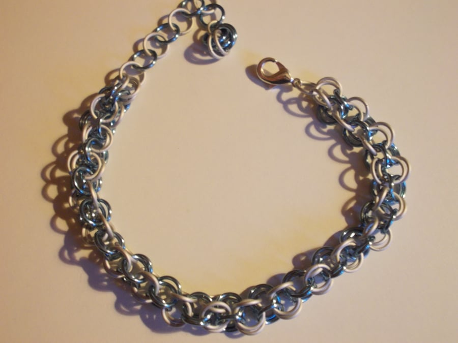 Two tone chainmaille bracelet