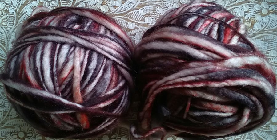 100g ARAUCANIA CURACO black orange and browns100% MERINO SUPER CHUNKY