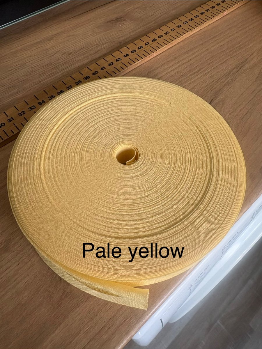 5 meters 1" (25mm) pale yellow  cotton bias binding  Buy 4 get one free