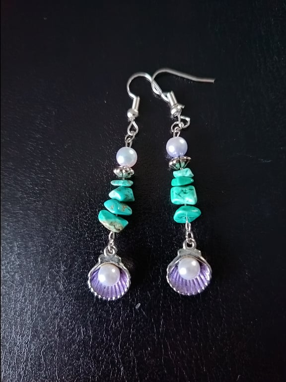 Silver and purple scallop shell dangle earrings with crystal chips 