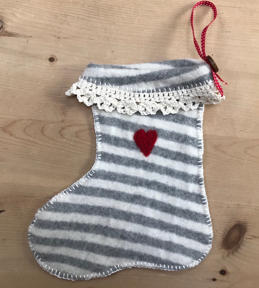 Cashmere stocking with crochet edge