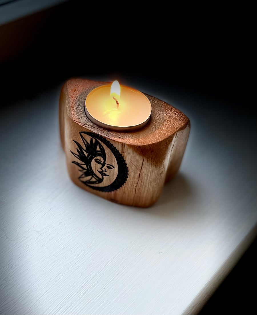 Wooden tea light candle holder