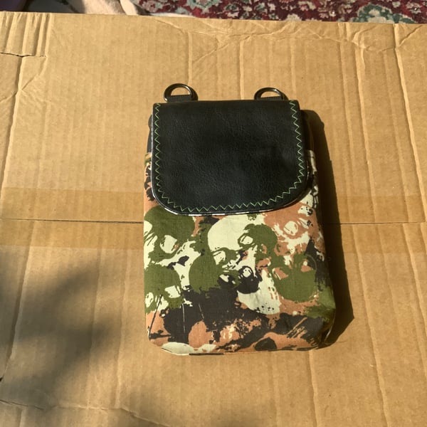 Camo-skull cross body phone bag - two pockets