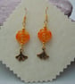 Czech glass rose & Ginko leaf charm earrings - Image 3