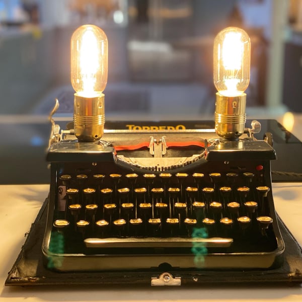 Up cycled vintage typewriter lamp