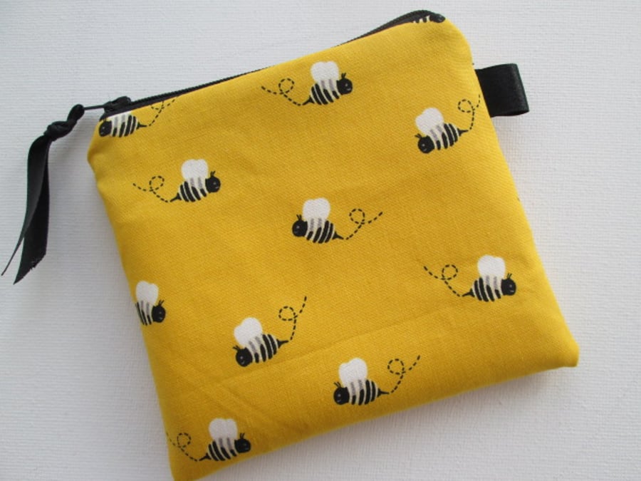 SALE Bees  Coin Purse
