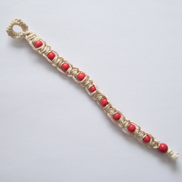 Macrame bracelet made with cream cotton twine and red wooden beads (17cm)