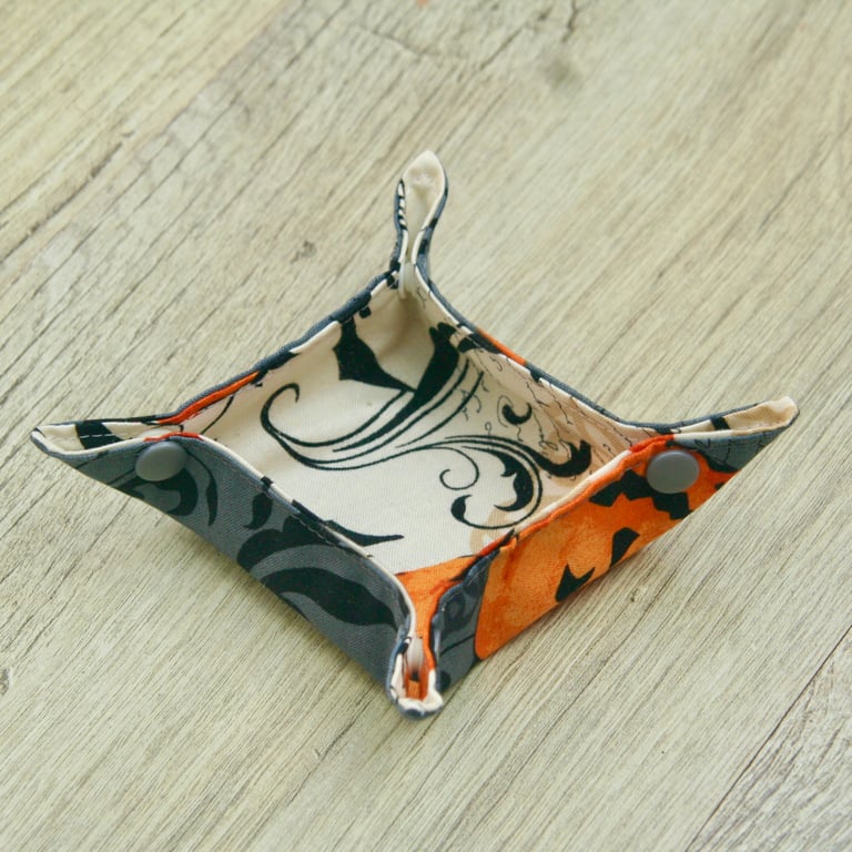 Small storage box featuring pumpkins