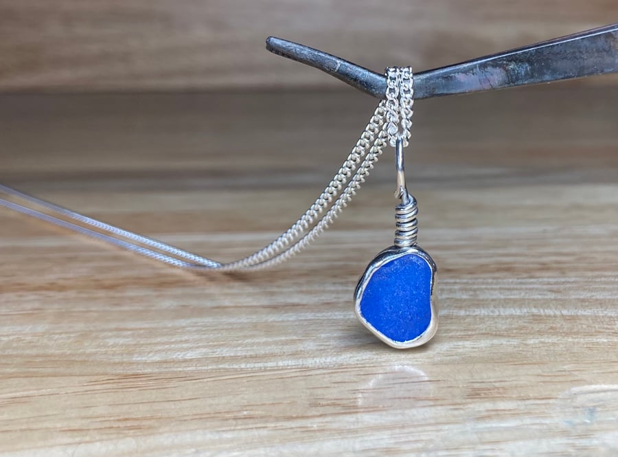 Handmade Fine & Sterling Silver Pendant & Cornflower Blue Welsh Seaglass & Chain
