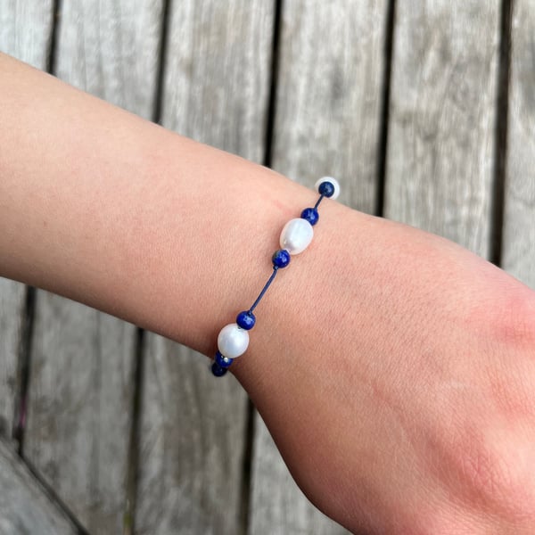 Pearl and Lapis Lazuli Bracelet