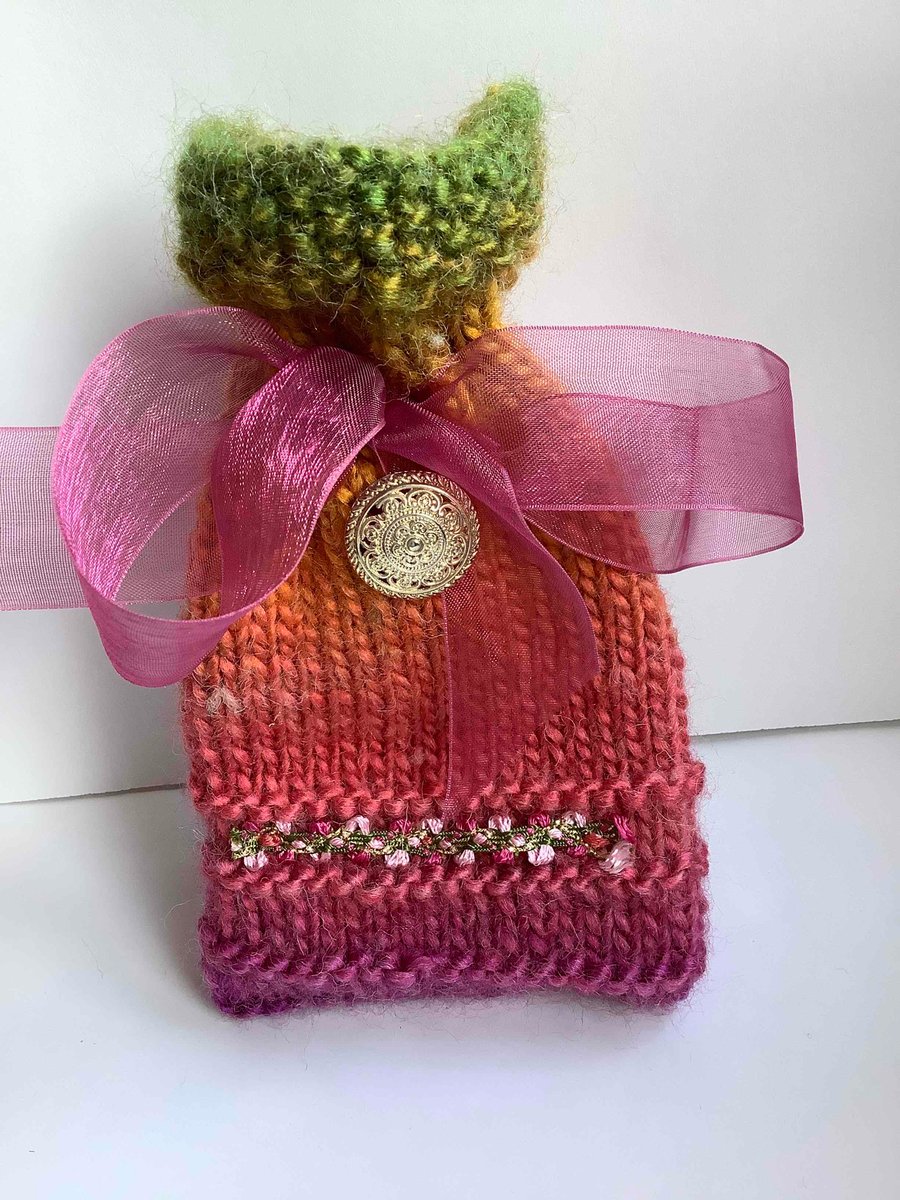 Pretty knitted gift bag