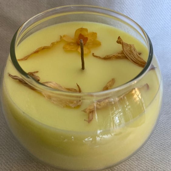 Daffodil Scented 100% Organic Yellow Soy Wax Bowl Candle