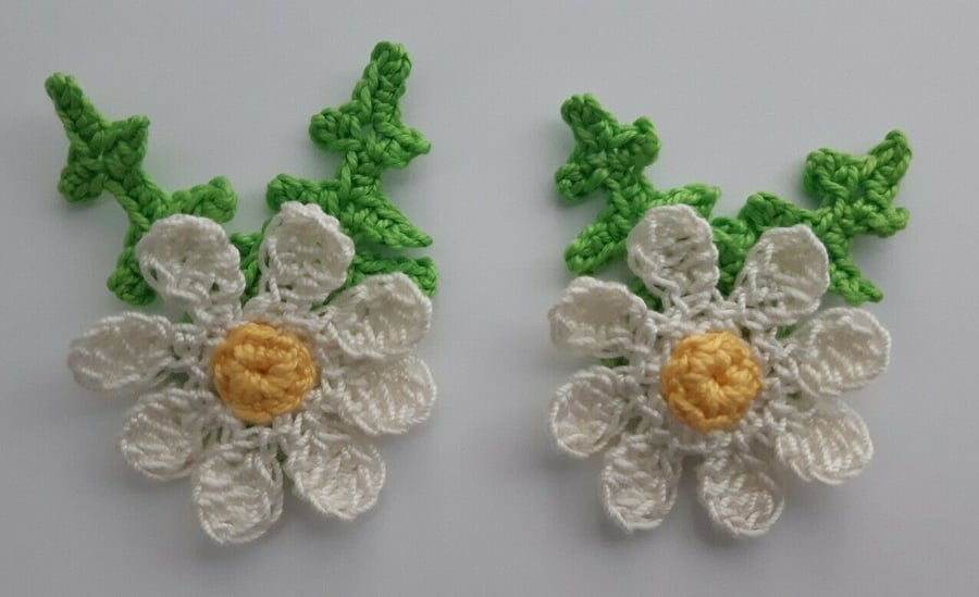 Daisies Crochet Flowers with Fern leaves - Crafts - Embellishments- Scrapbooking