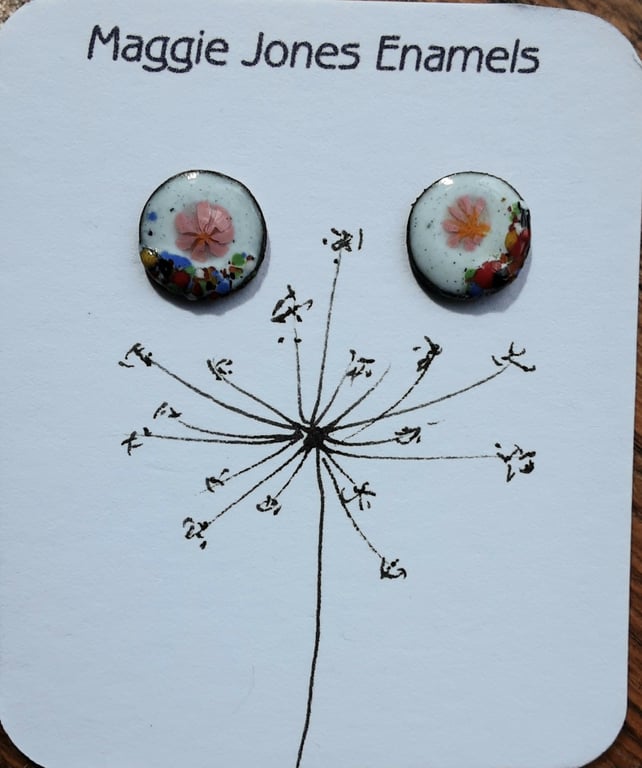 Round stud earrings - 9mm - Enamelled with sterling silver post -FLORAL