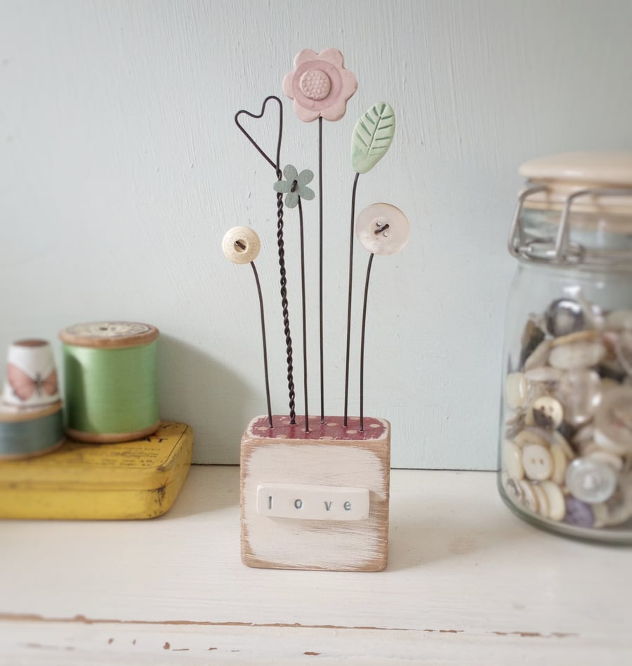 Flower Garden in an Oak Wood Block 'love'