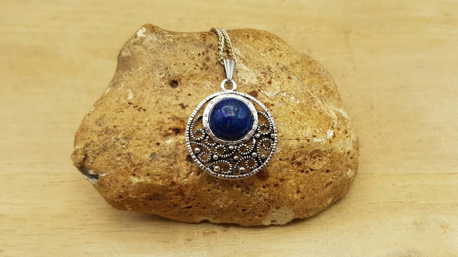 Boho round filigree Lapis lazuli Pendant Necklace. September birthstone