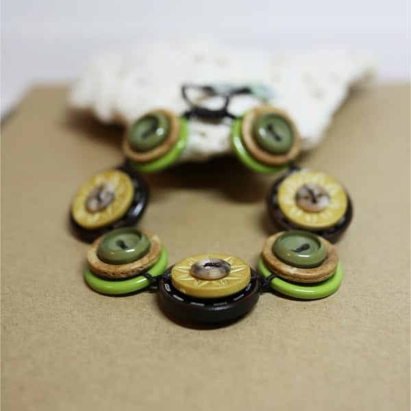 Autumn leaves color theme - Vintage Button Adjustable Bracelet - Handmade 