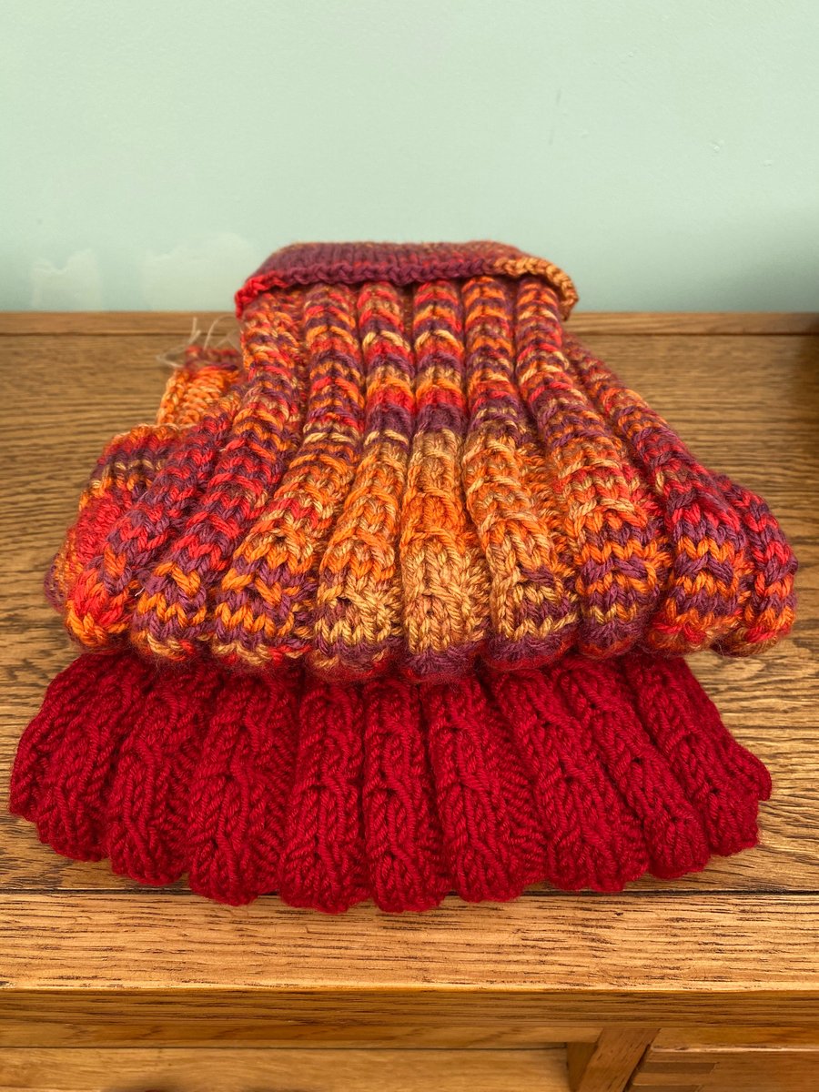 Dog Jumper - Ideal for Spaniel or similar sized breeds of Dog 