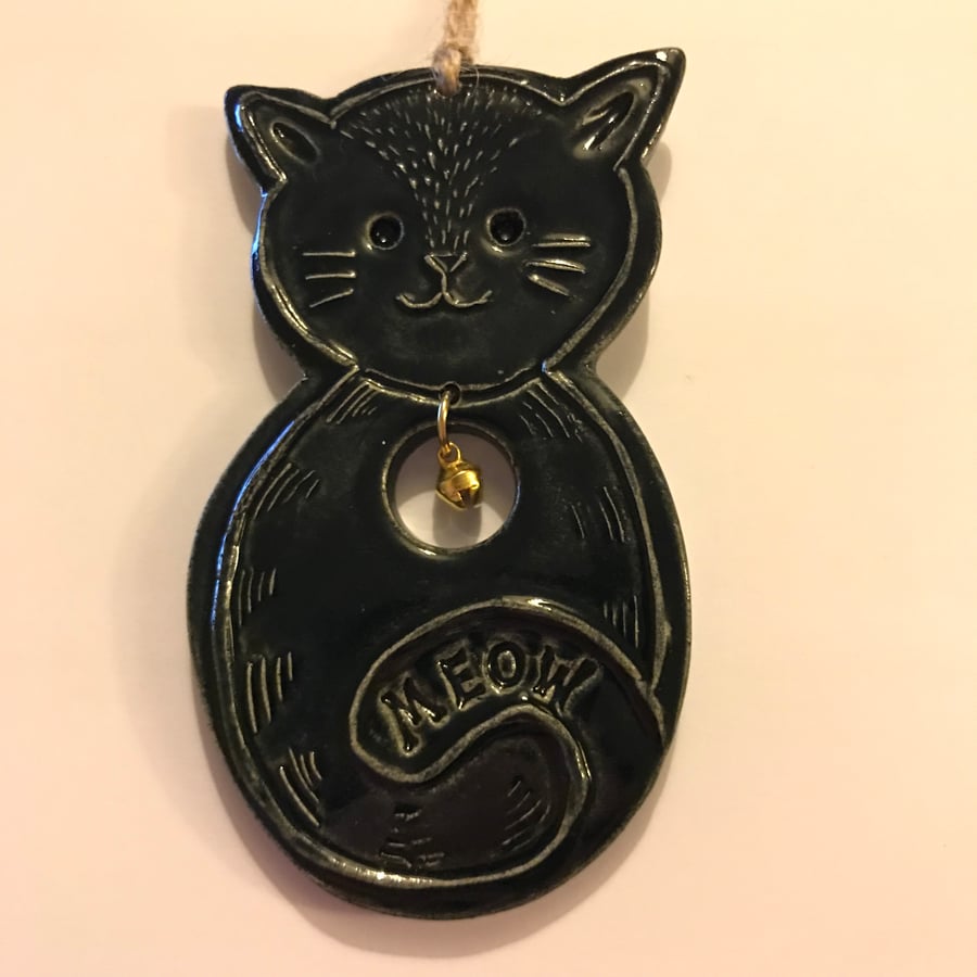 Ceramic Cat decoration with little bell (black)