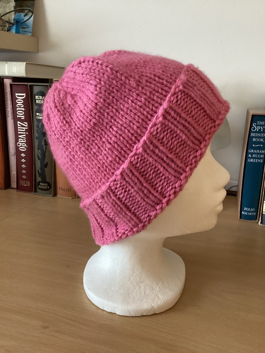 WOMENS HAND KNITTED HAT IN PINK COLOUR YARN APPROX 10" or 25cm LONG
