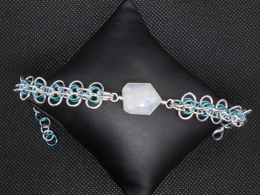 SALE - Moonstone nugget chainmaille bracelet