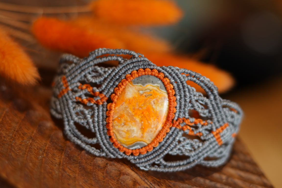  Bumblebee Jasper macrame Bracelet 