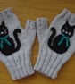 Cats With Shiny Eyes And Green Collars On Grey Aran Fingerless Gloves (J196) - Image 3