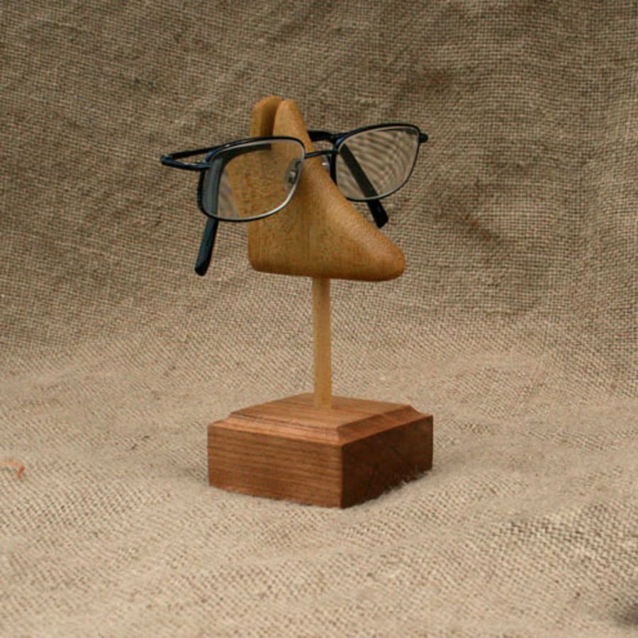 Spectacles stand