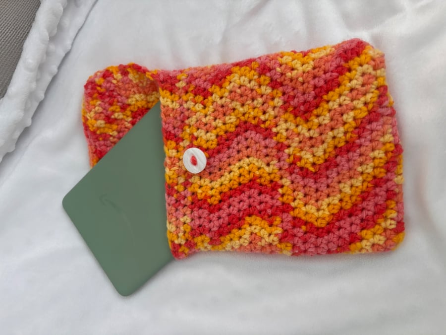 Handmade Crochet Kindle Pouch - Colourful book lover gift - e-reader sleeve