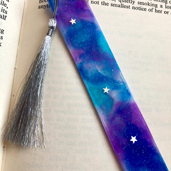 Sparkling Starlight Resin Bookmark with Silver Tassel Design 3