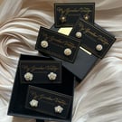 Shell flower earring 