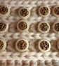  20.3mm 32L Gold and Polyester Pearl buttons - Image 4