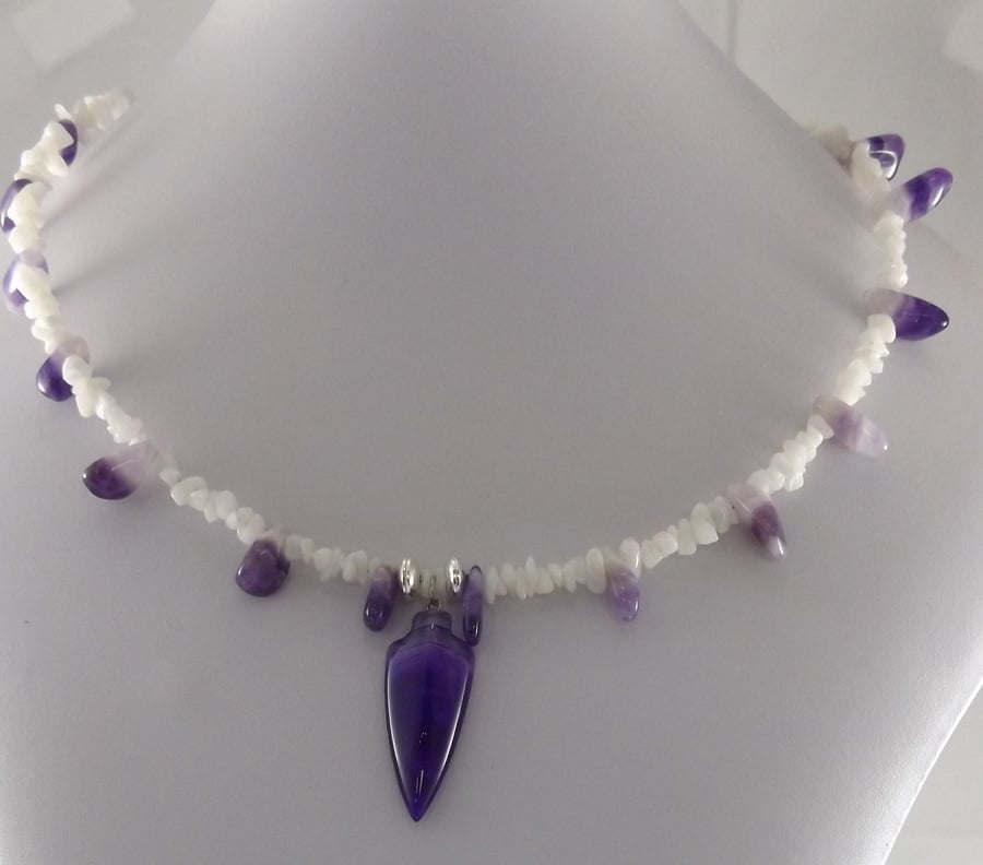 Amethyst agate and white agate 23" necklace