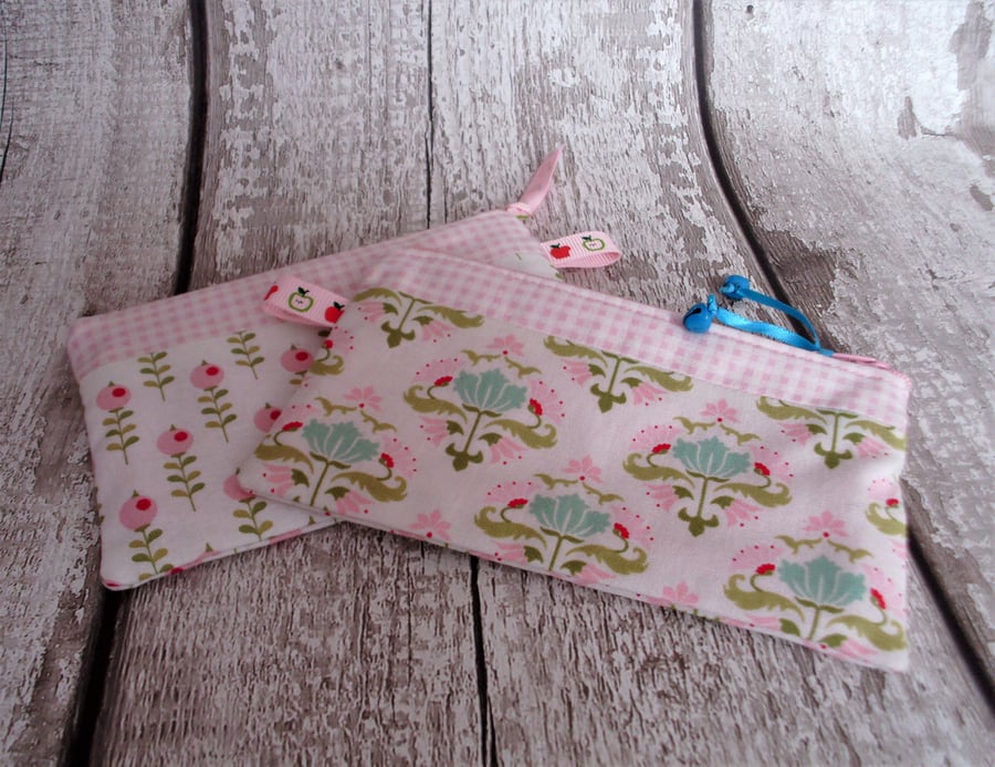 PINK CHECKED  PINK FLORAL PURSE,COIN PURSE,FABRIC PURSE,PURSE