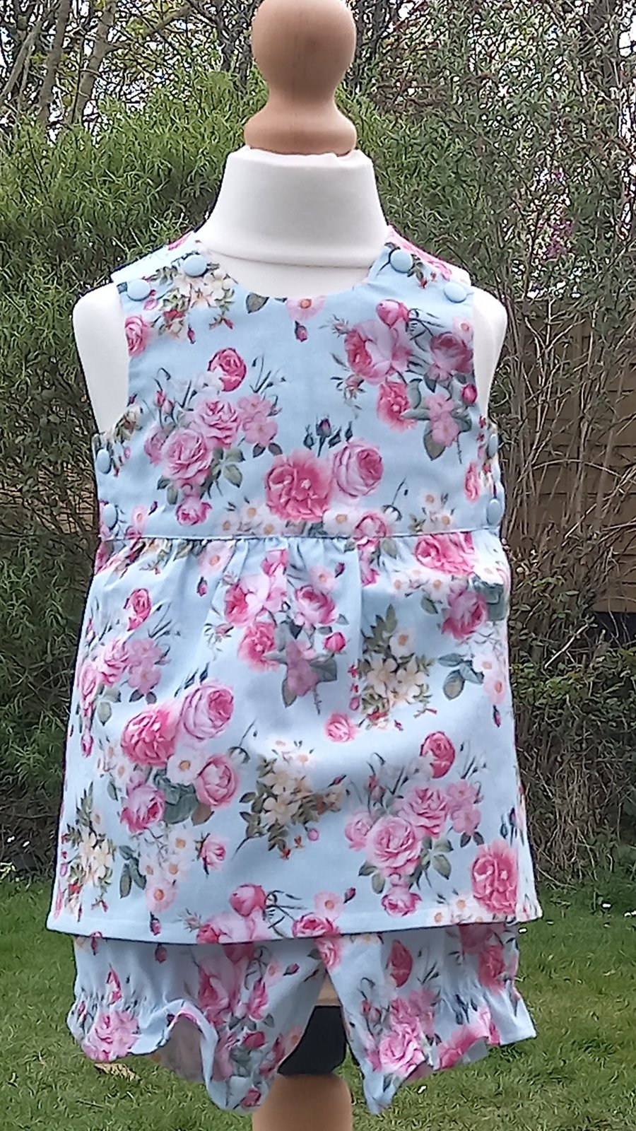 Little dress top with knickerbockers